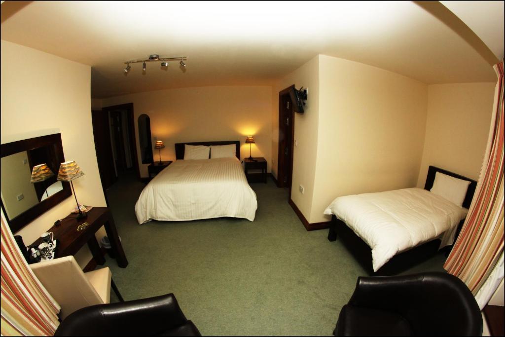 All The Twos Lodge Clifden Habitación foto